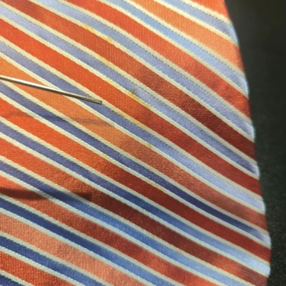Club Room Diagonal Striped 100% Silk‎ Repp Tie